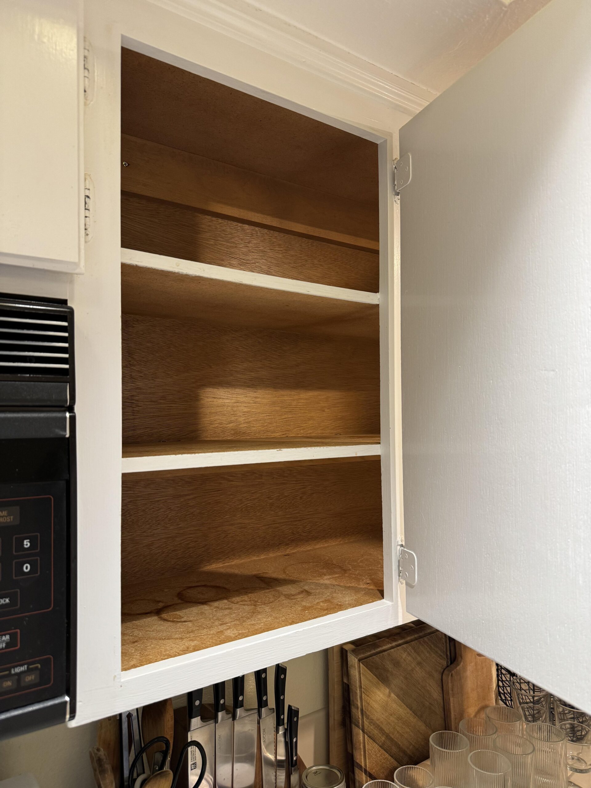 How to Remove Musty Smell from Kitchen Cupboards